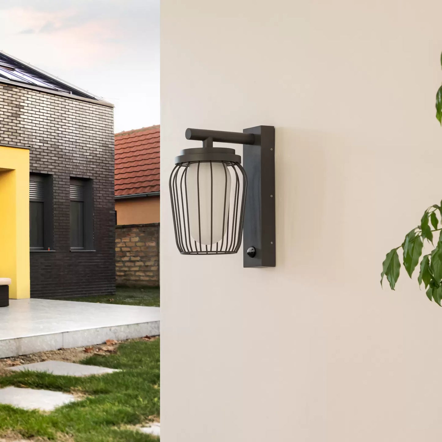 Aluminium Motion Sensor Outdoor Lamp for Home and Garden Security
