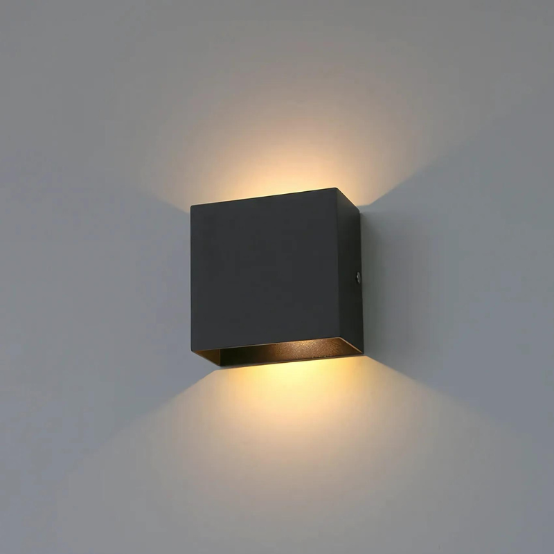 LED Wall Light for Modern Interiors - Stylish Home & Office Lighting