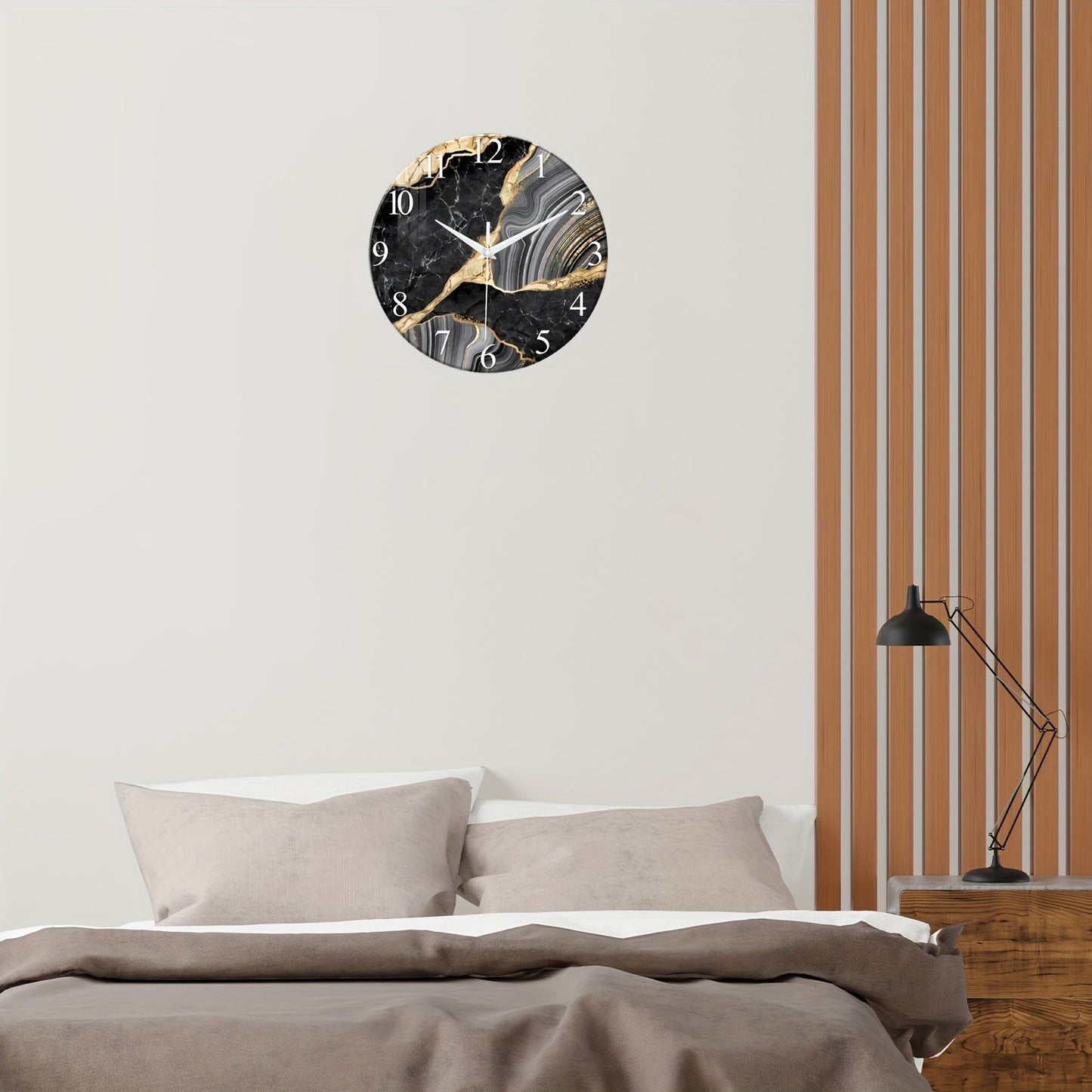 Silent Glass Wall Clock 30 cm - Modern Design for Home and Office Decor
