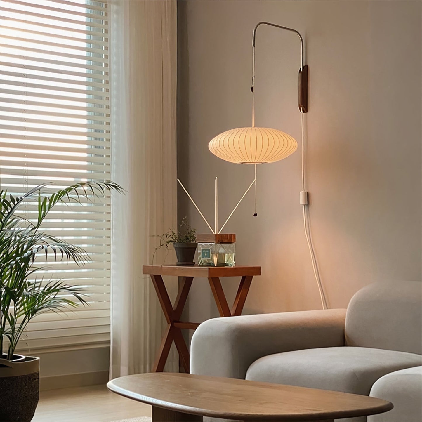 Modern Wall Light Fixture - Elegant Design for Home and Office Decor