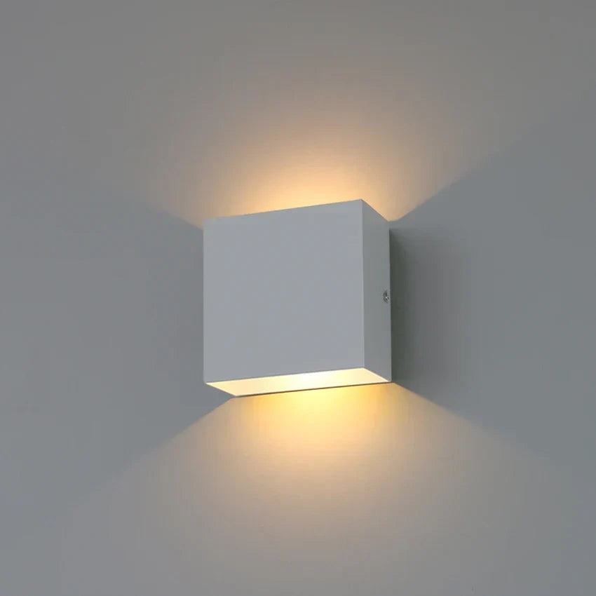 Modern Wall Lamp for Home and Office - Elegant Design for Stylish Spaces