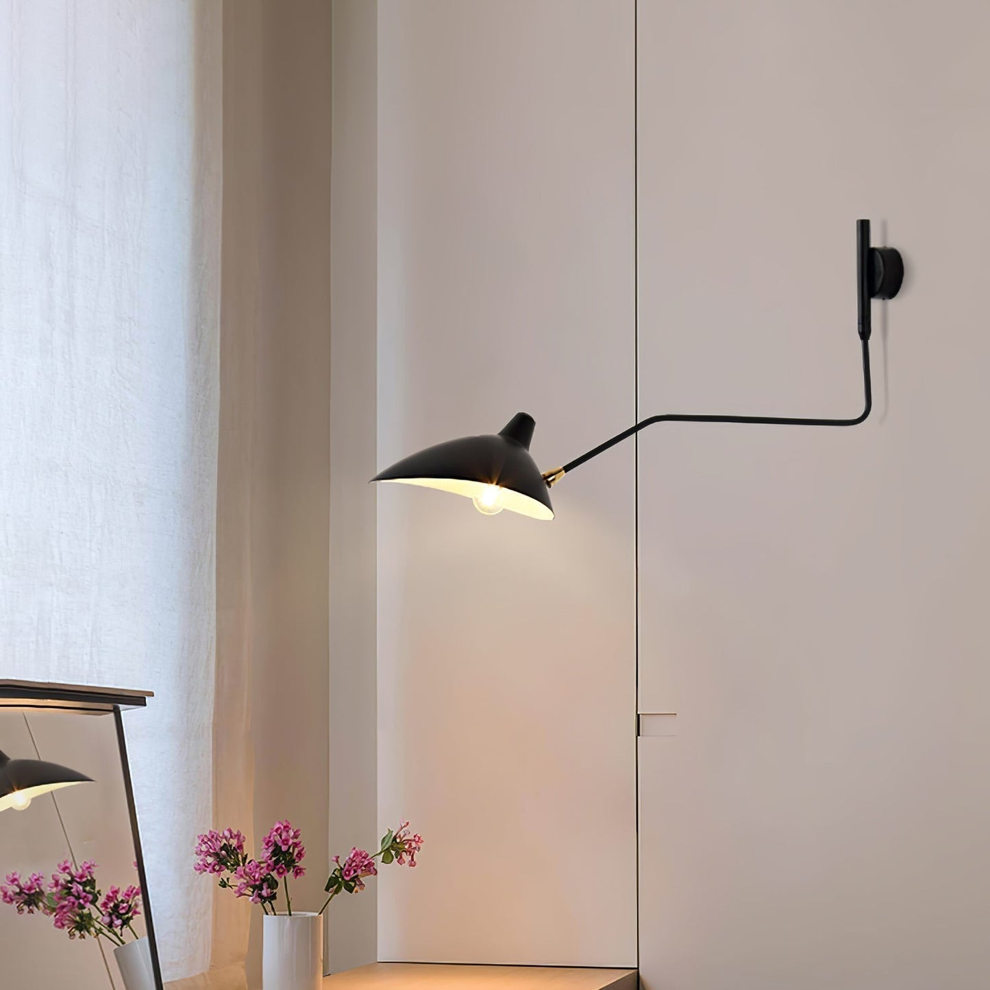 Modern Wall Lamp for Home Decor - Elegant Design for Living Spaces
