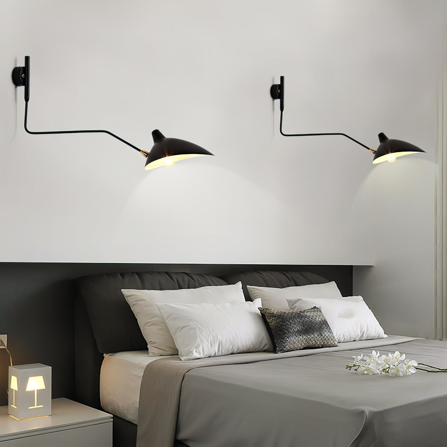 Modern Wall Lamp for Home Decor - Elegant Design for Living Spaces