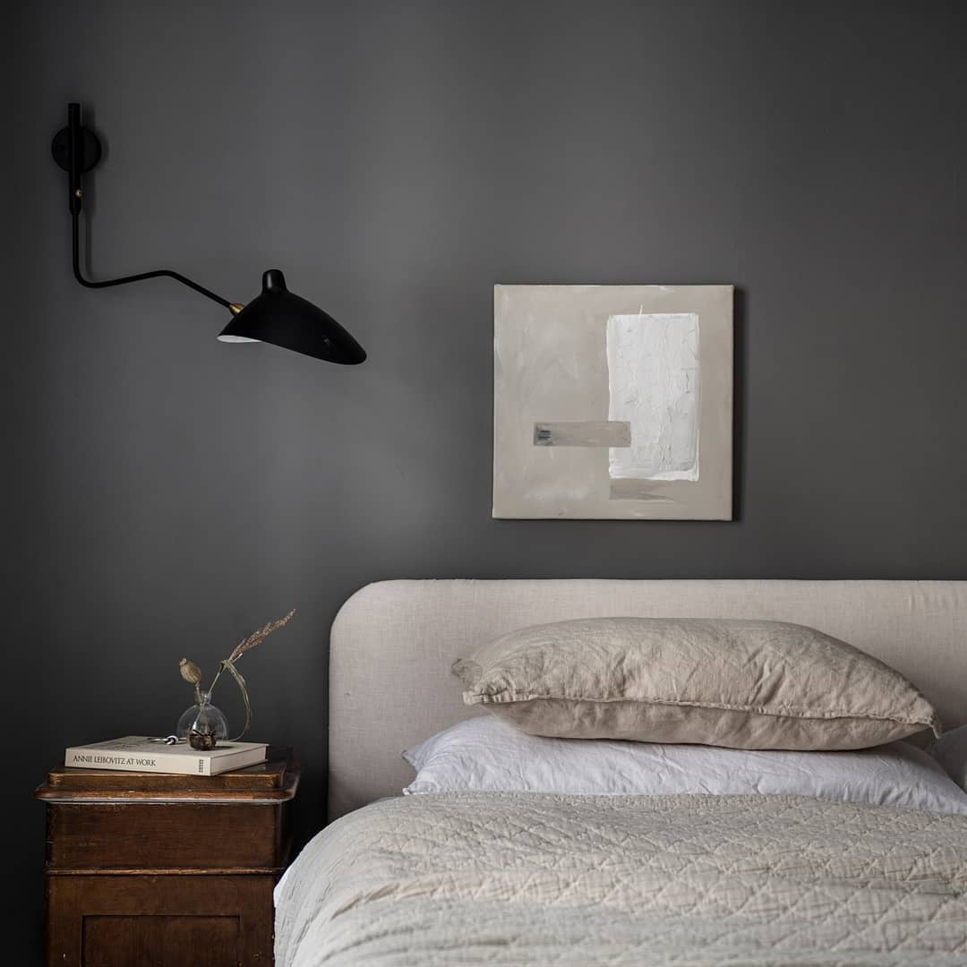 Modern Wall Lamp for Home Decor - Elegant Design for Living Spaces