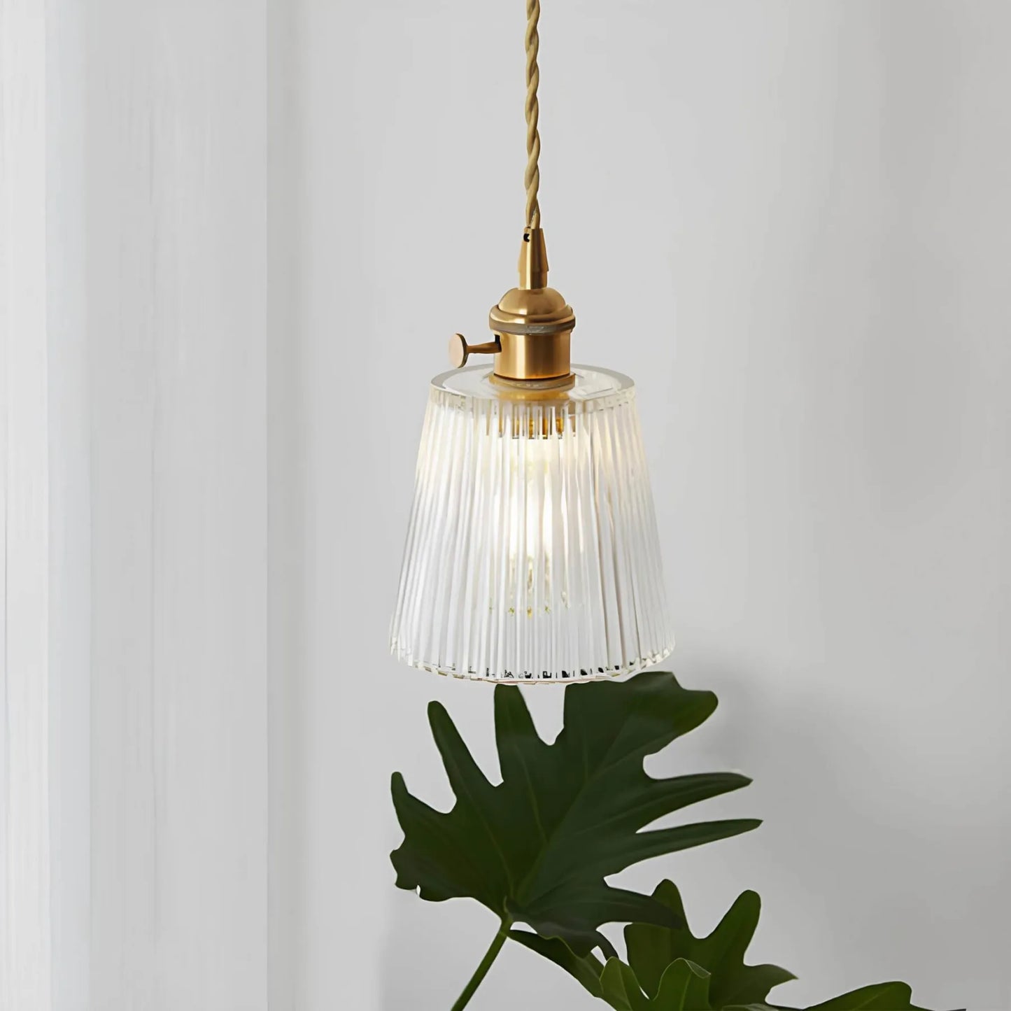 Stylish Pendant Light for Cozy Home Spaces | Modern Design & Warm Ambiance