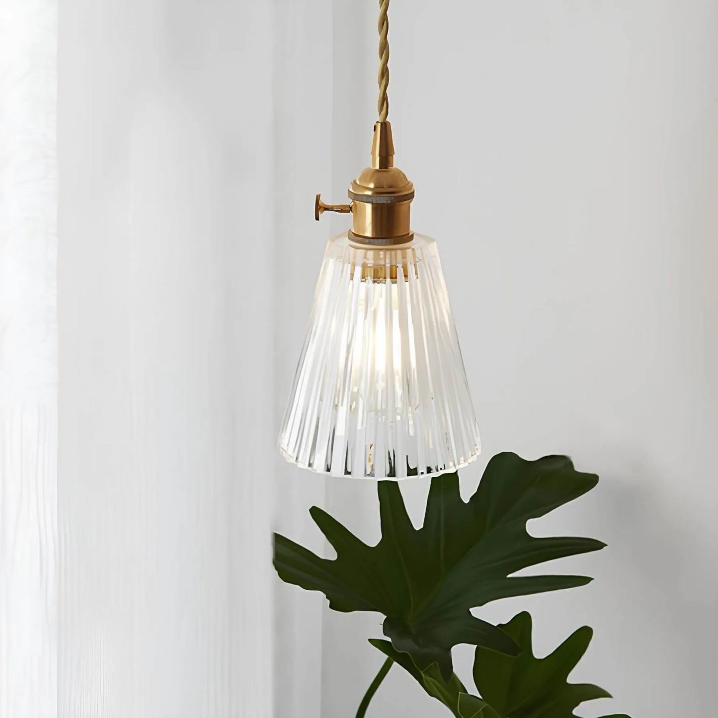 Stylish Pendant Light for Cozy Home Spaces | Modern Design & Warm Ambiance