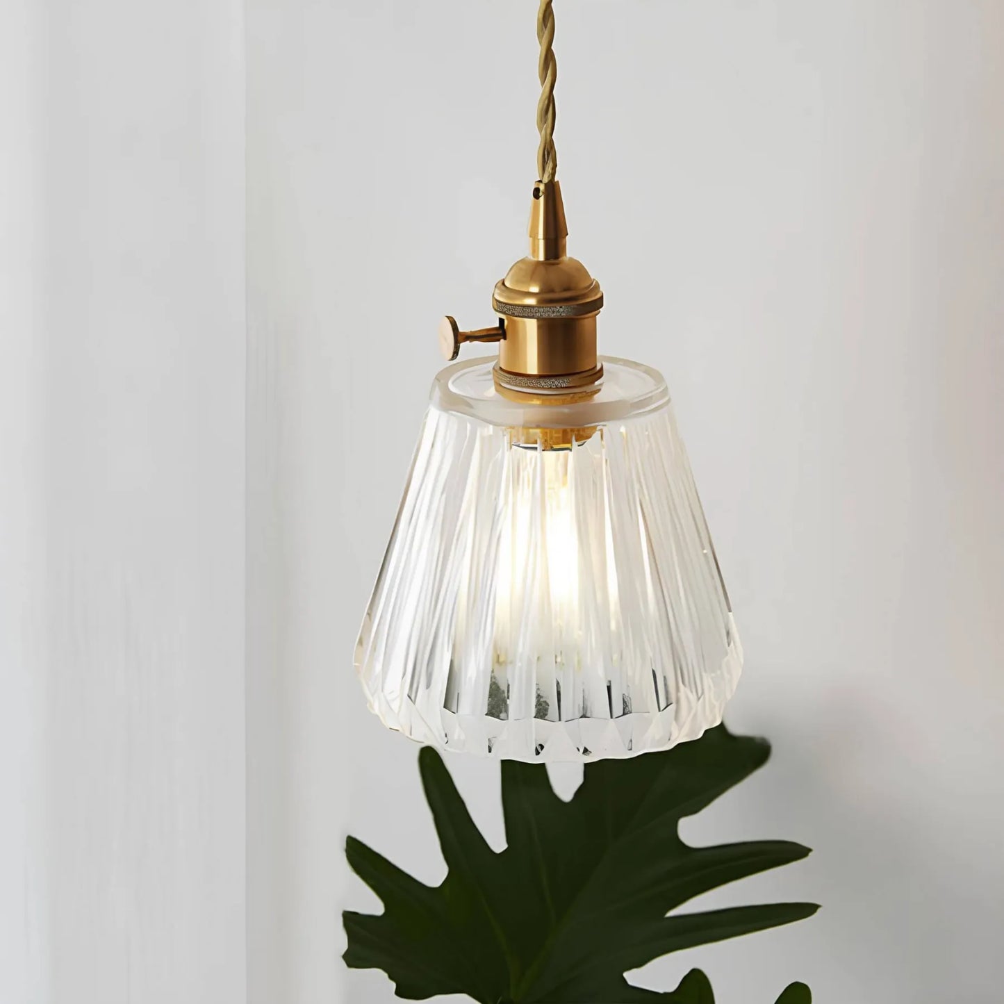Stylish Pendant Light for Cozy Home Spaces | Modern Design & Warm Ambiance