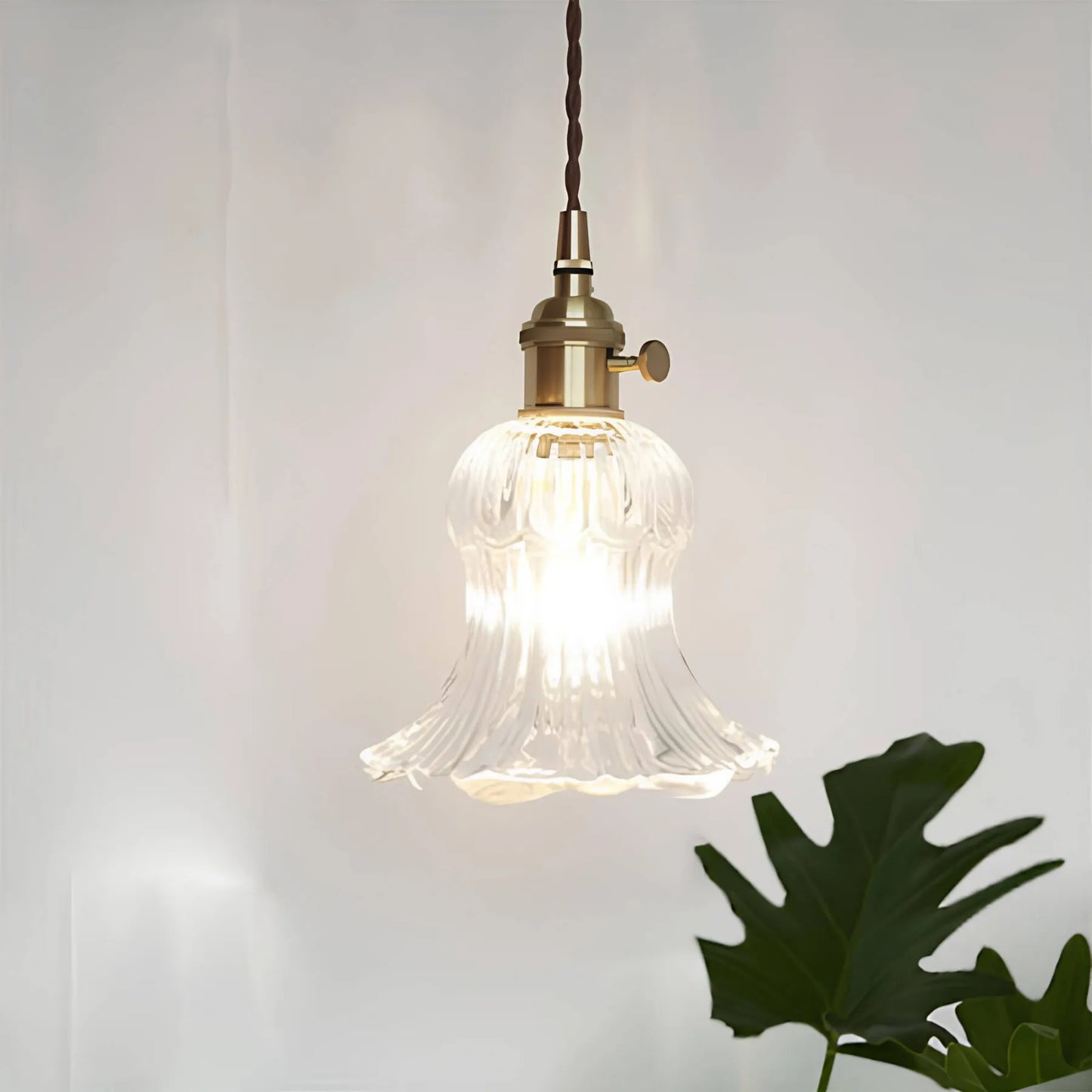 Stylish Pendant Light for Cozy Home Spaces | Modern Design & Warm Ambiance