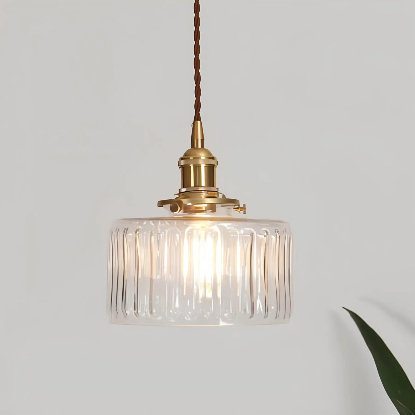Stylish Pendant Light for Cozy Home Spaces | Modern Design & Warm Ambiance