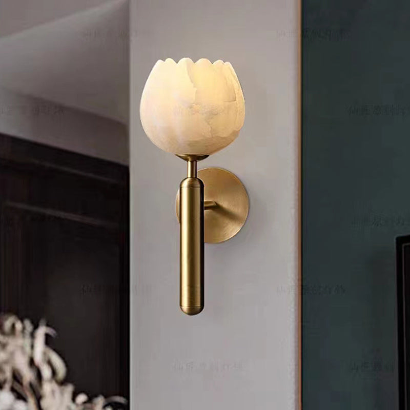 Floral Wall Light for Home Decor - Elegant Design for Living Spaces