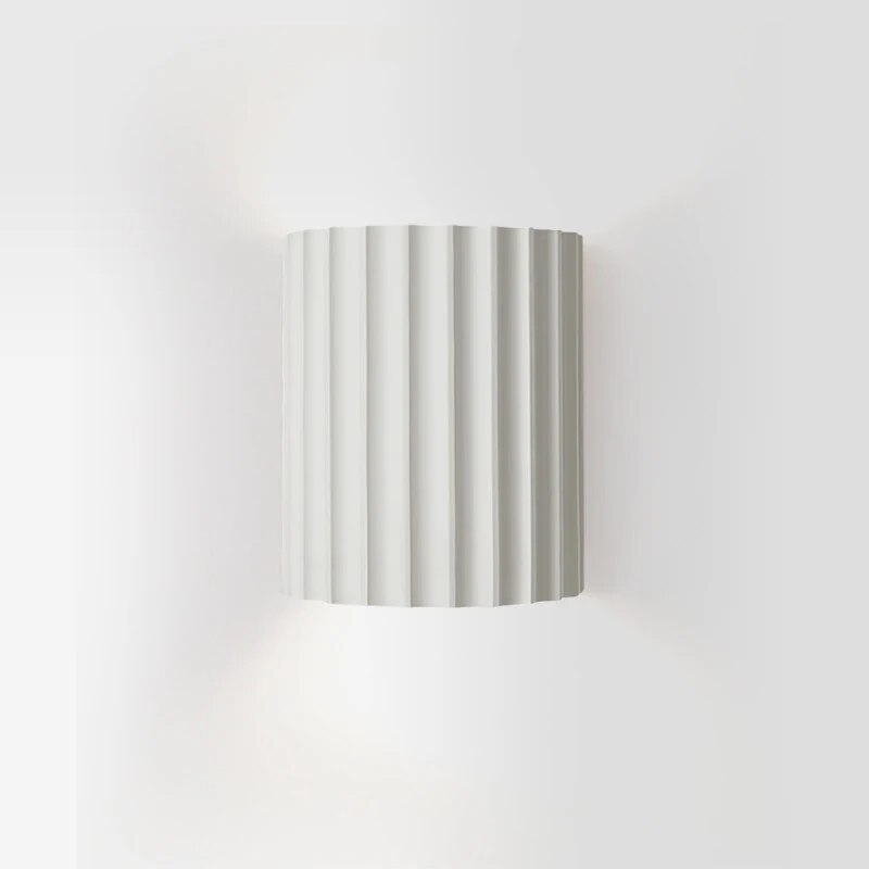 Resin Wall Sconce for Contemporary Home Decor - Stylish Lighting Fixture