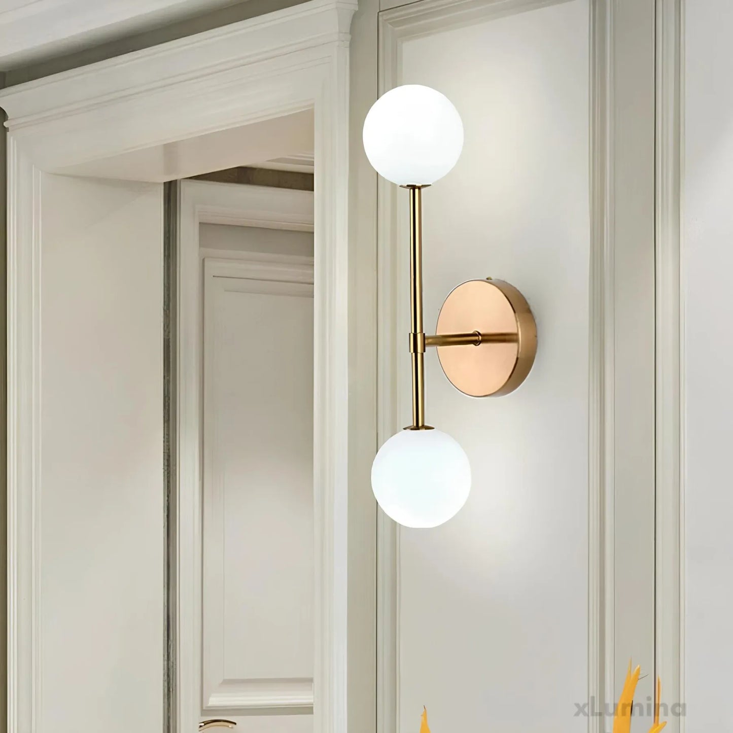 Wall Light for Stylish Ambience - Luxurious Design for Home & Office