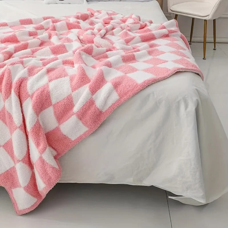 Diamond Blanket - Ultra-Smooth, Stylish Throw for Home and Office Comfort