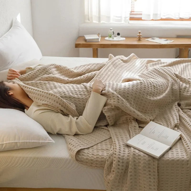 Cozy Multifunctional Blanket for Home and Outdoor Comfort Use