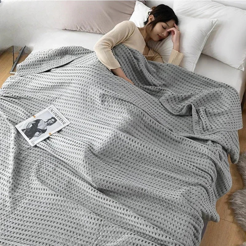 Cozy Multifunctional Blanket for Home and Outdoor Comfort Use