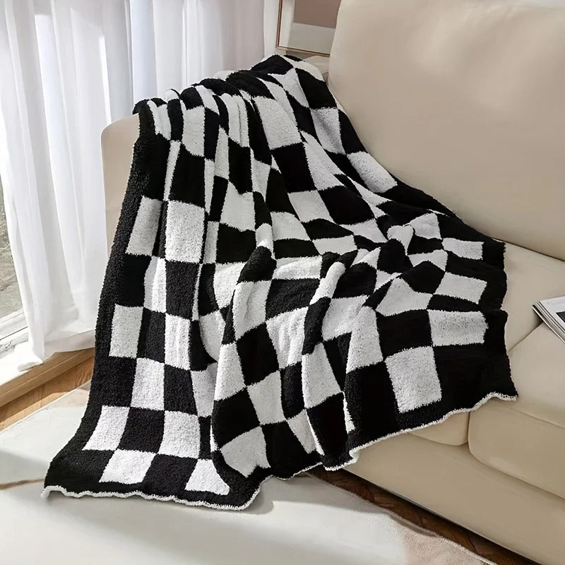Diamond Blanket - Ultra-Smooth, Stylish Throw for Home and Office Comfort