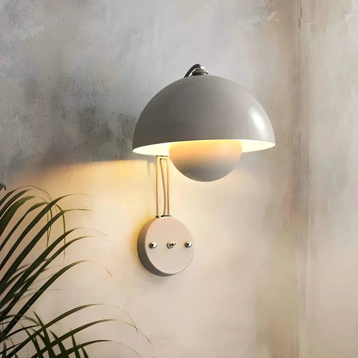 Wall Light for Stylish Living Spaces - Elegant Design for Home & Office