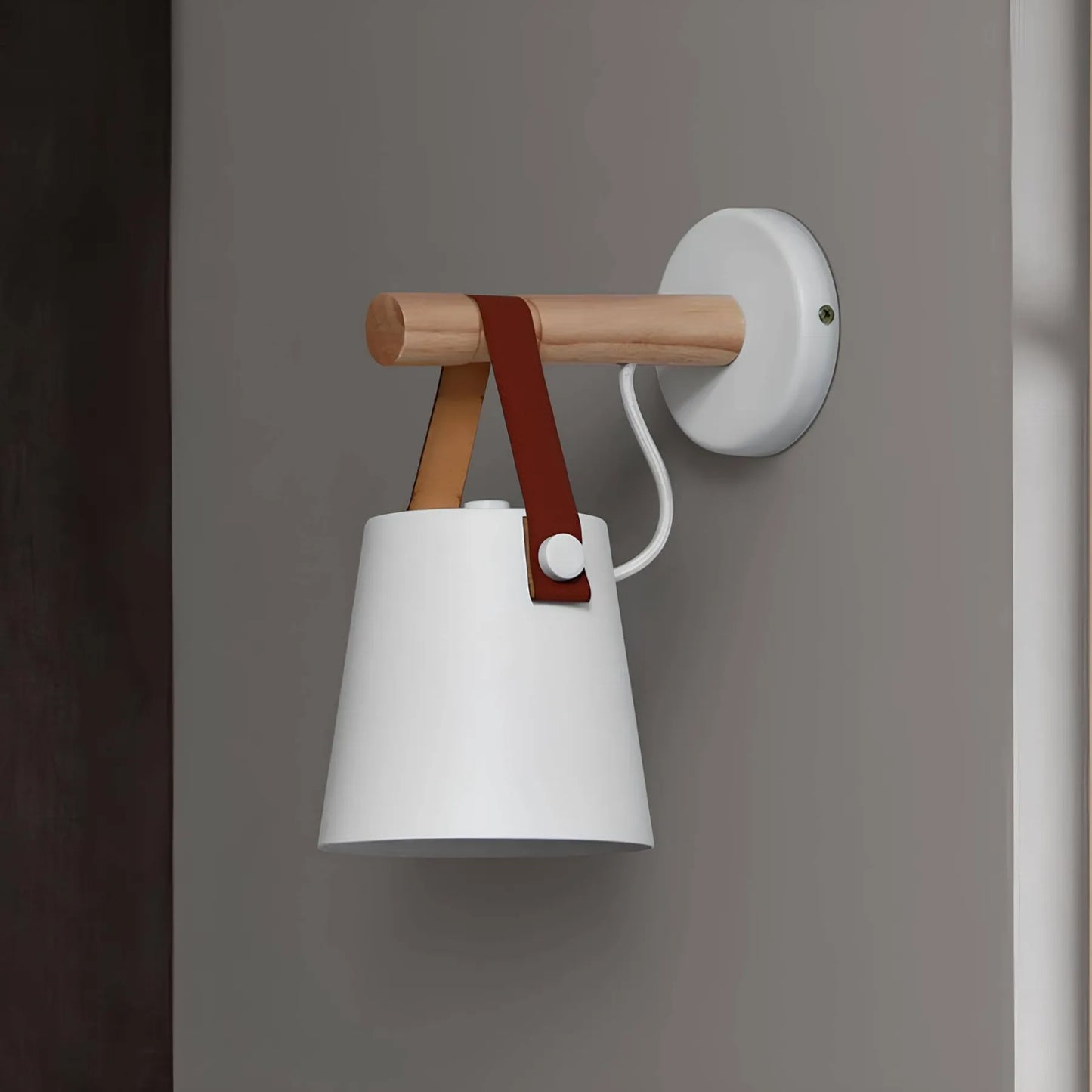 Scandinavian Wall Light for Home Decor - Elegant Design & Warm Ambiance