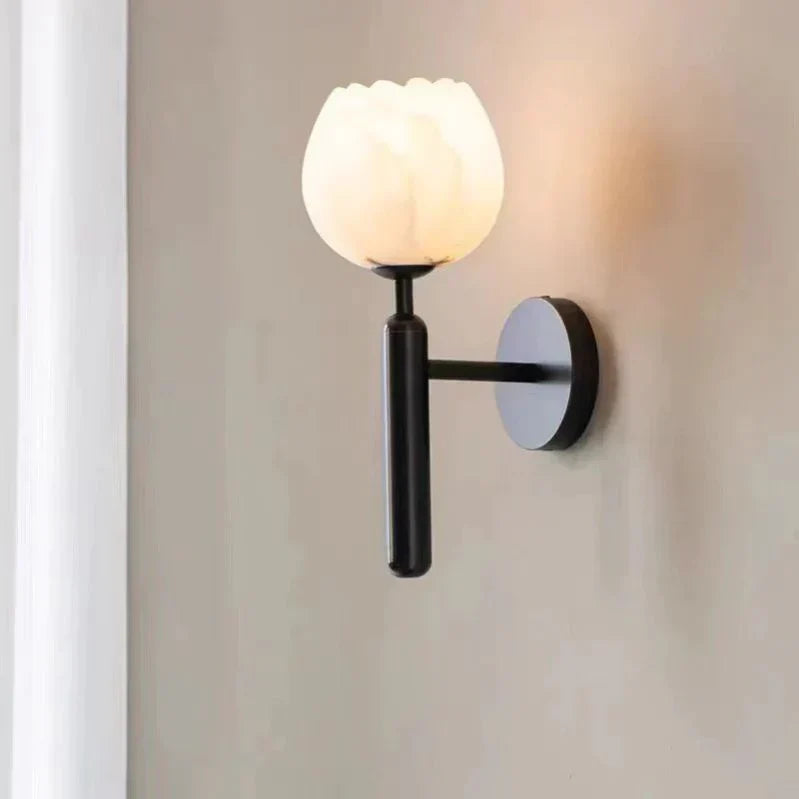 Floral Wall Light for Home Decor - Elegant Design for Living Spaces