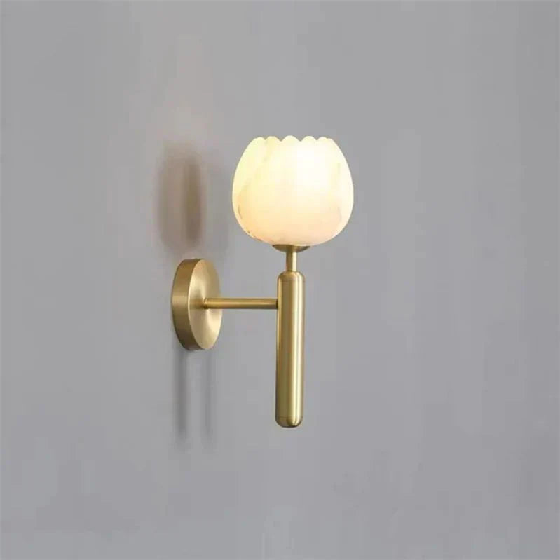 Floral Wall Light for Home Decor - Elegant Design for Living Spaces