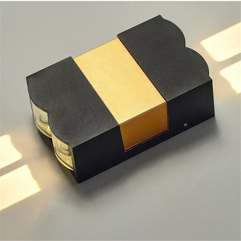 Waterproof LED Outdoor Light for Modern Home and Garden Illumination