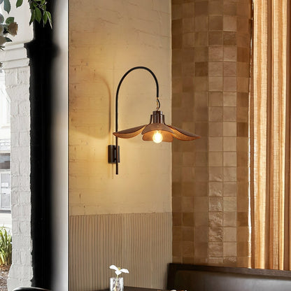 Wall Lamp for Cozy Spaces - Elegant Design for Home and Office Decor