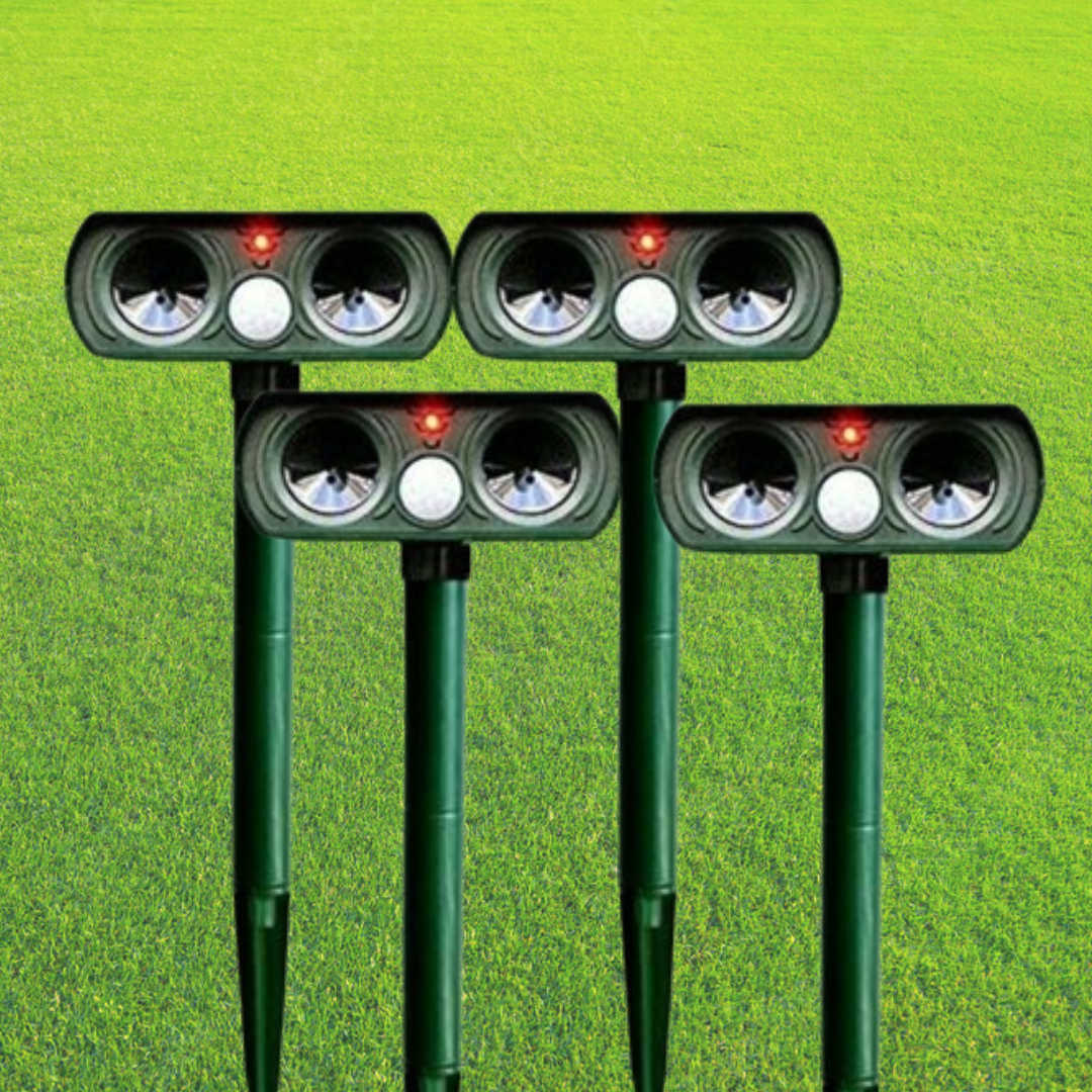 Animal Pest Repeller Solar Powered – Infrared Ultrasonic Device for Garden