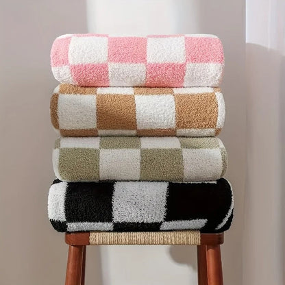 Diamond Blanket - Ultra-Smooth, Stylish Throw for Home and Office Comfort