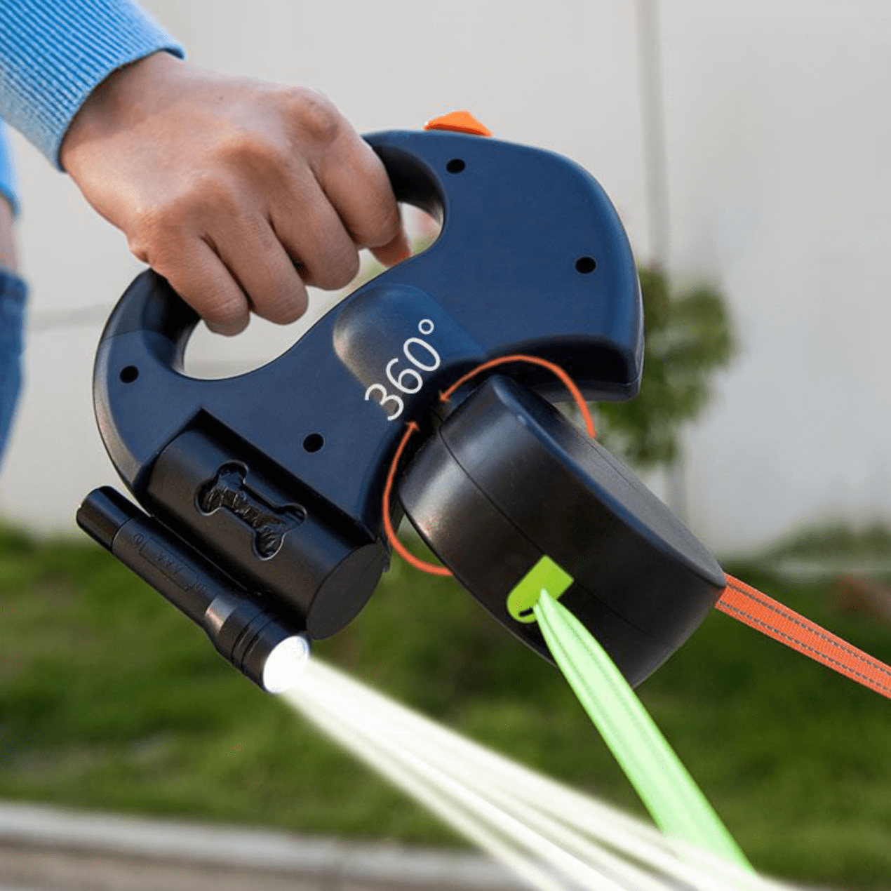 Multifunctional Double Dog Lead with LED Torch