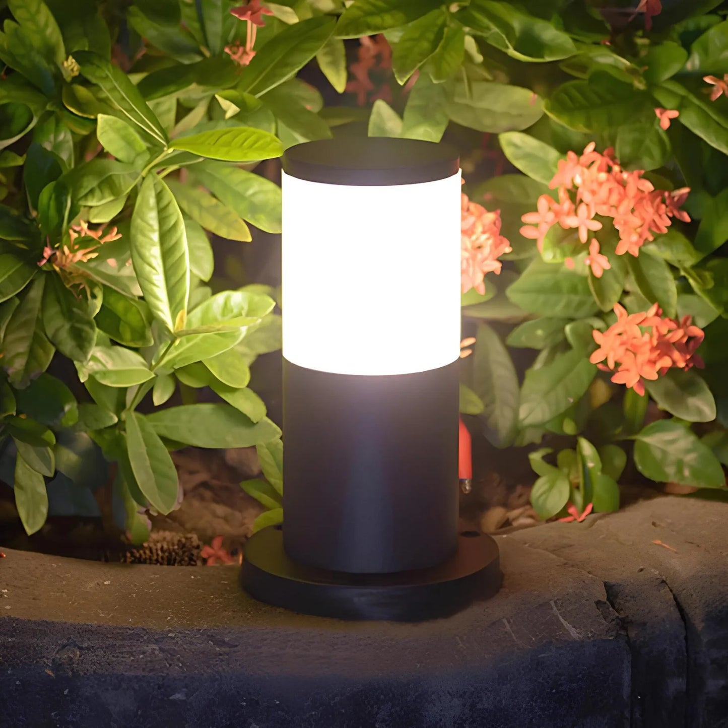 Outdoor Wall Light for Garden - Elegant Design for Home and Patio Lighting